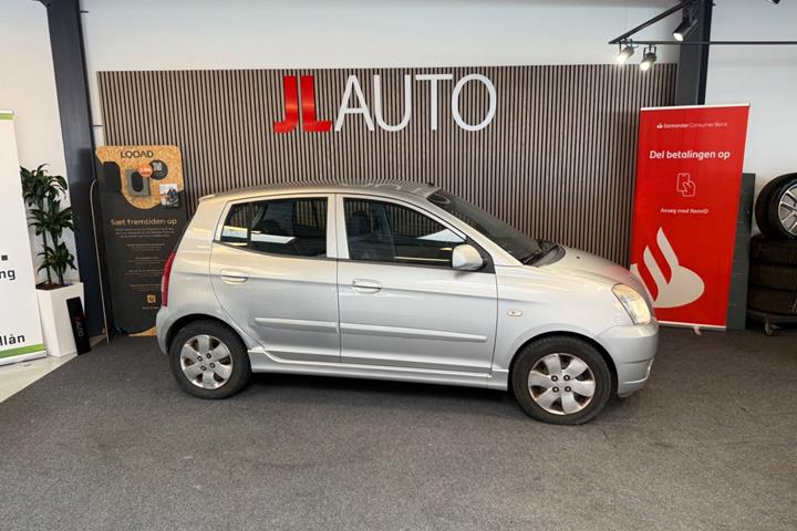Sølv Kia Picanto fra 2005