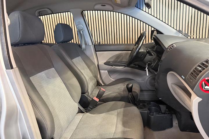 Sølv Kia Picanto fra 2005