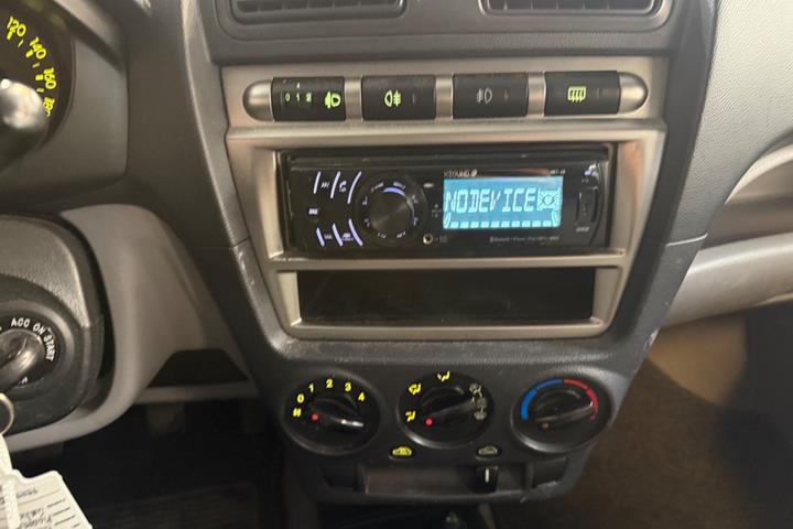 Sølv Kia Picanto fra 2005