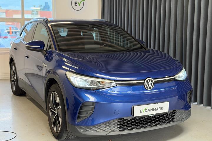 Blå VW ID.4 fra 2022 set udefra