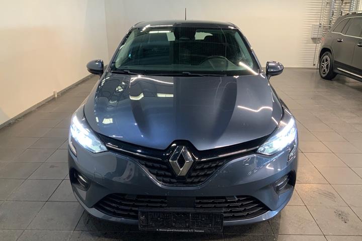 Grå Renault Clio V fra 2021