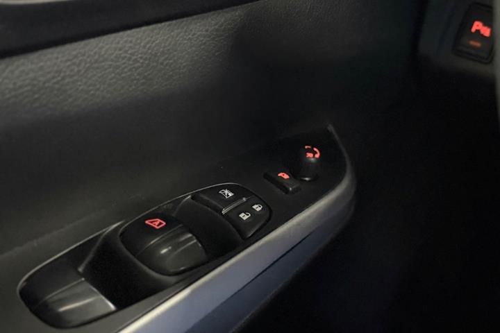 undefined Nissan Navara fra 2015