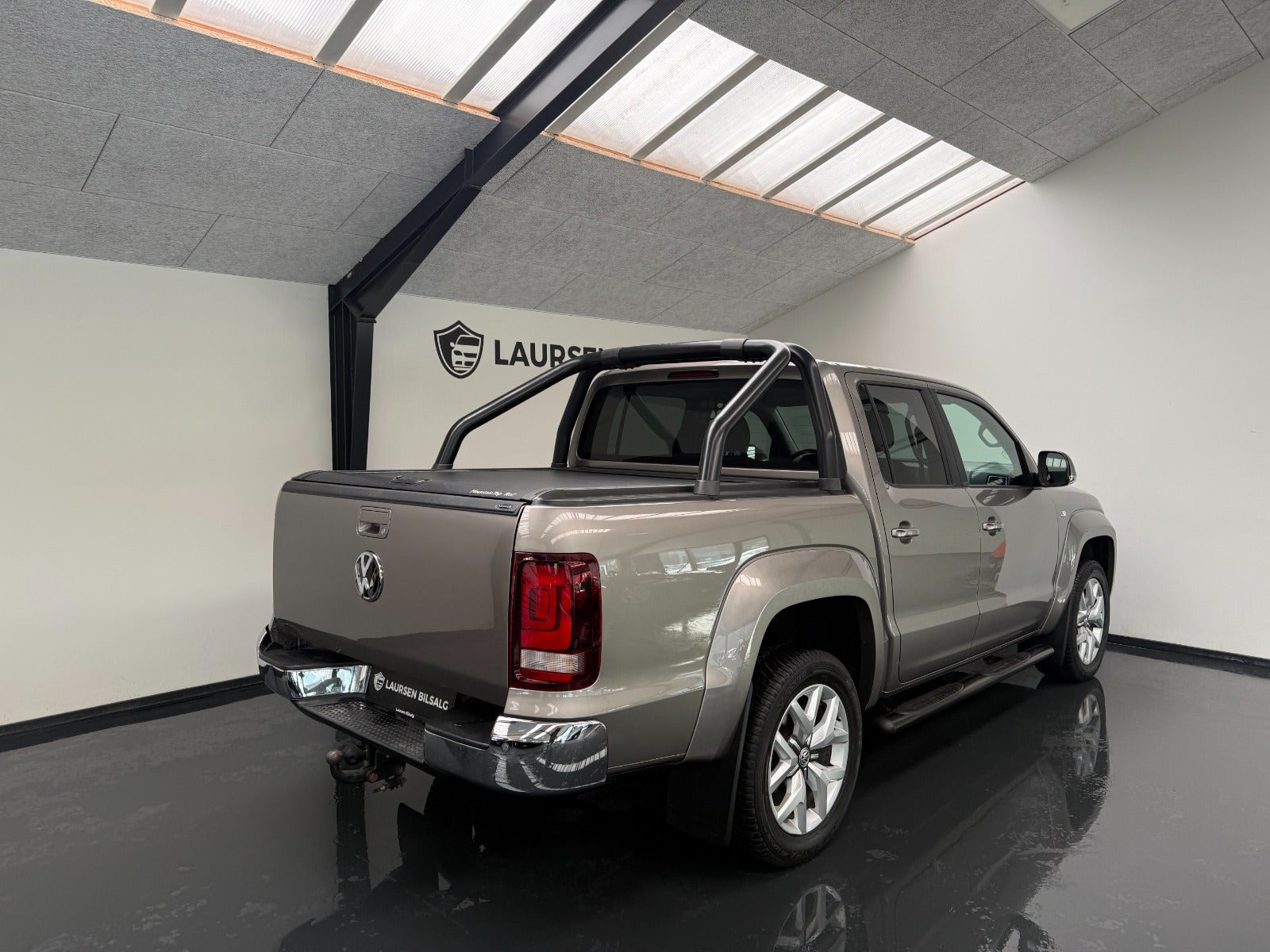 Grå VW Amarok fra 2016
