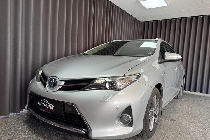 undefined Toyota Auris fra 2014