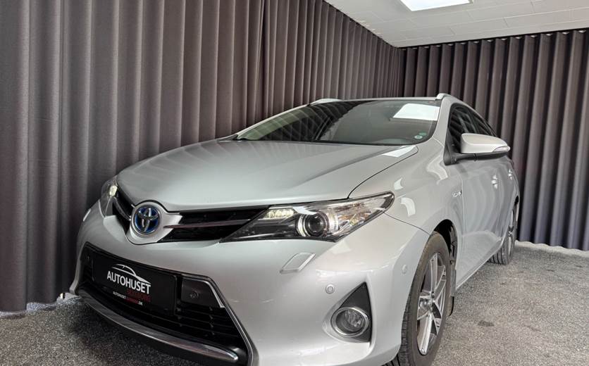Toyota Auris 1,8 Hybrid H2 Touring Sports CVT