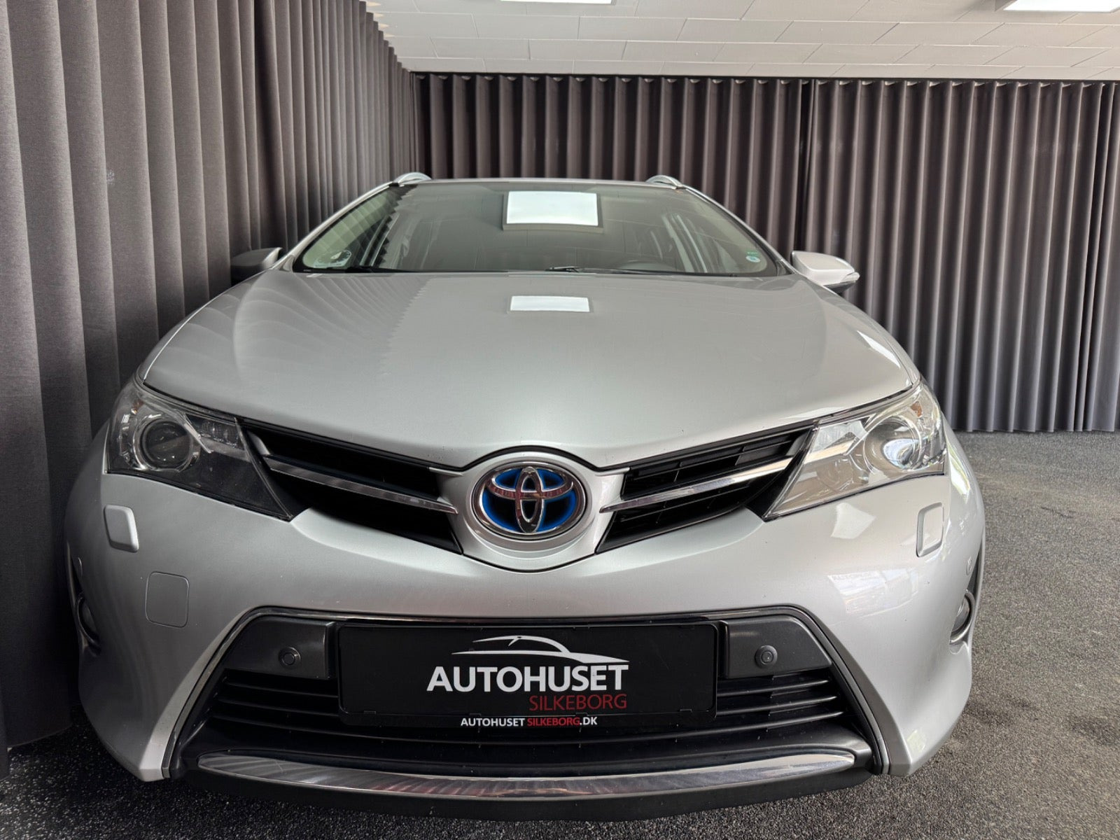 undefined Toyota Auris fra 2014