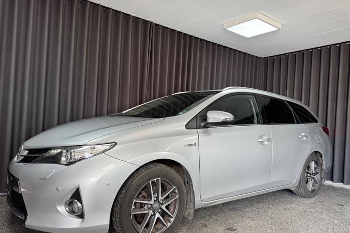undefined Toyota Auris fra 2014