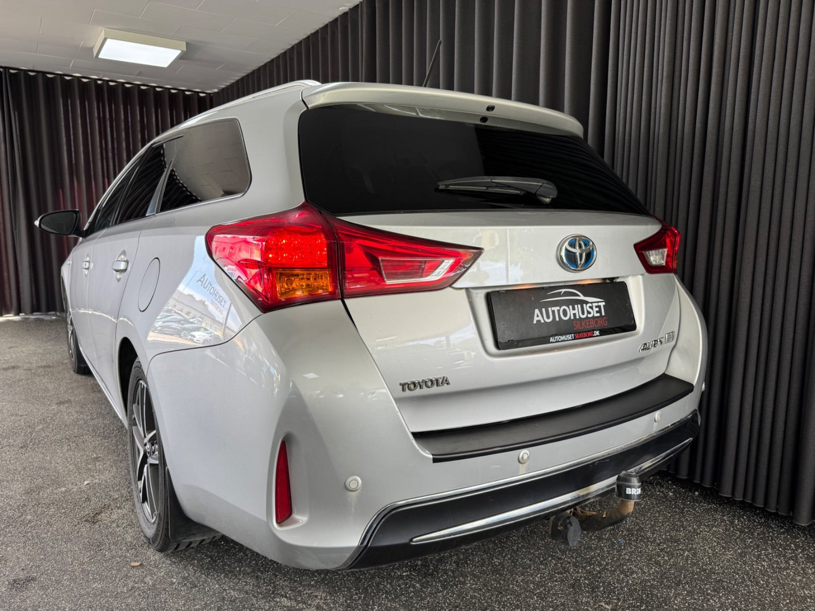 undefined Toyota Auris fra 2014