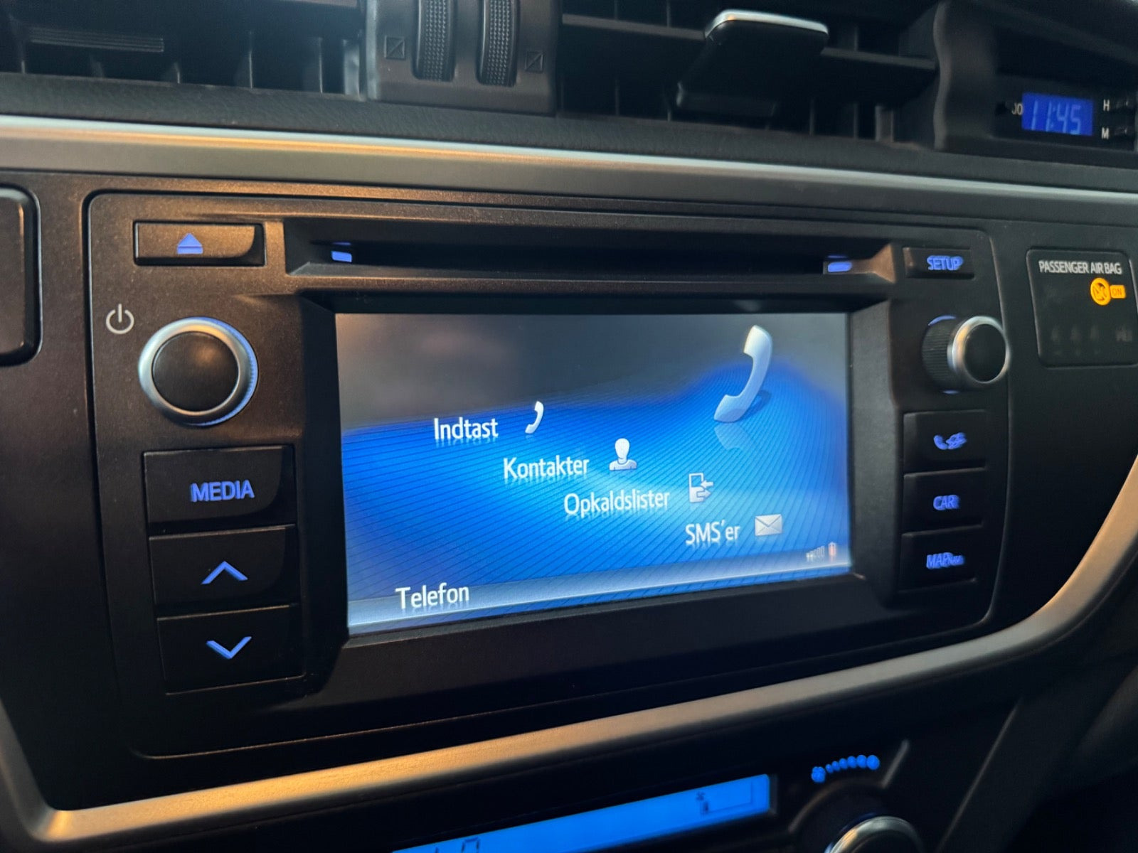 undefined Toyota Auris fra 2014