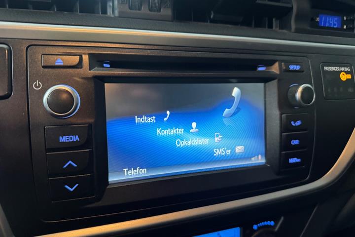 undefined Toyota Auris fra 2014
