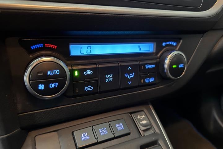 undefined Toyota Auris fra 2014