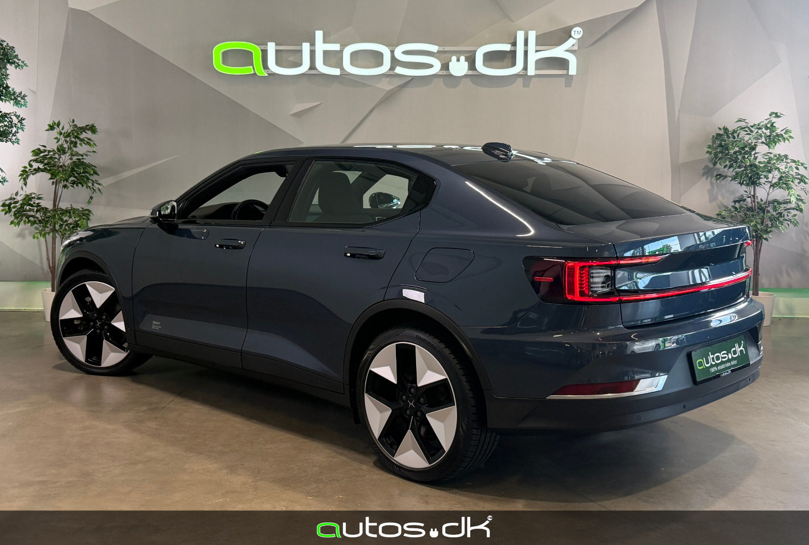 Blå Polestar 2 fra 2023