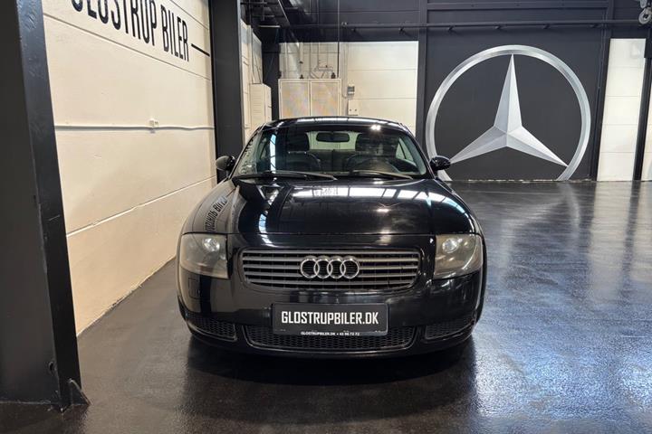 Sort Audi TT fra 1999