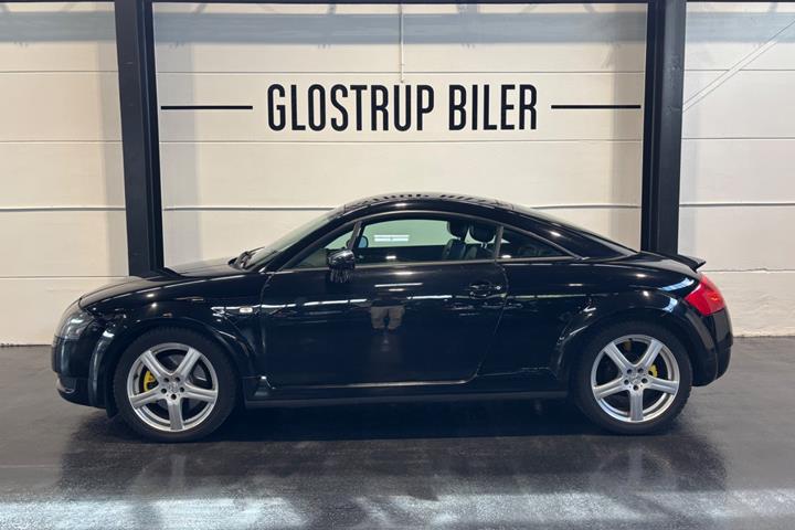 Sort Audi TT fra 1999