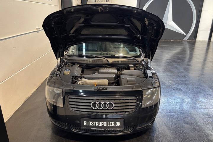 Sort Audi TT fra 1999