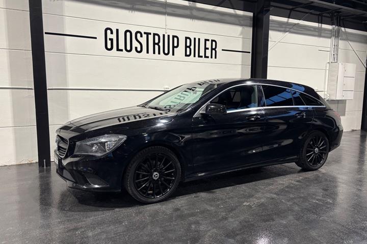 Sort Mercedes CLA200 fra 2016