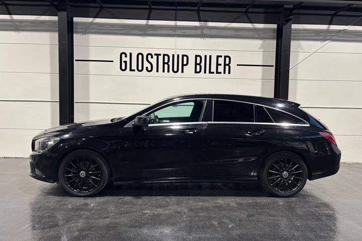 Sort Mercedes CLA200 fra 2016