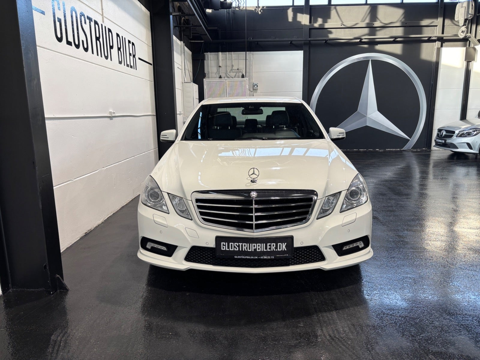 Hvid Mercedes E250 fra 2009