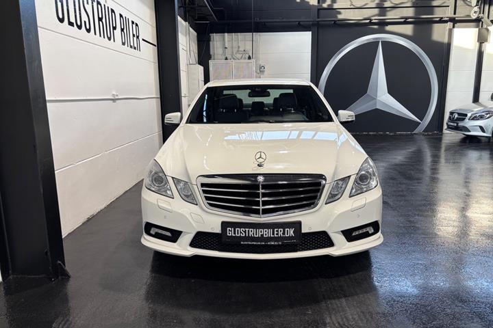 Hvid Mercedes E250 fra 2009