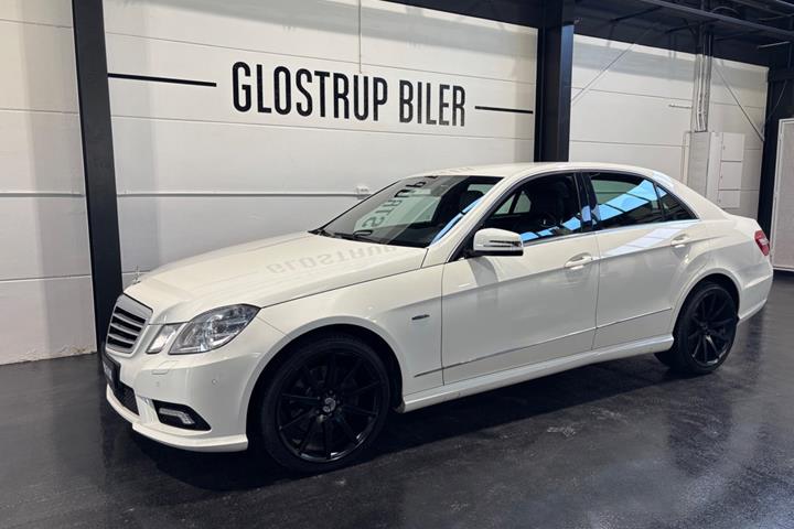 Hvid Mercedes E250 fra 2009