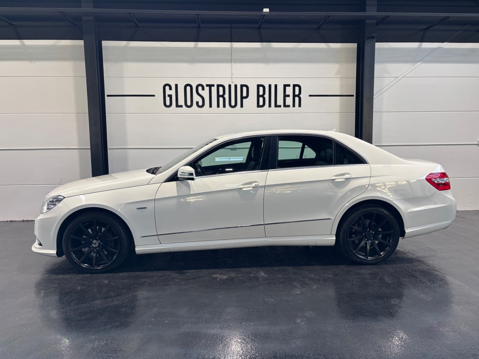 Hvid Mercedes E250 fra 2009