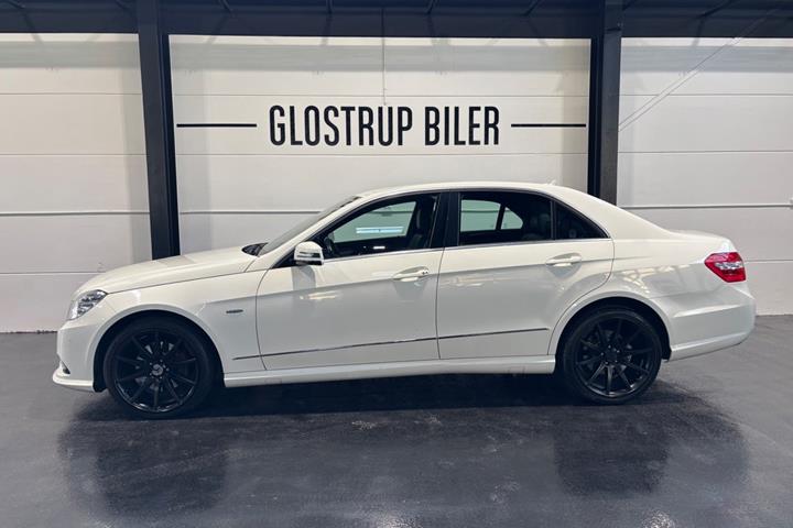 Hvid Mercedes E250 fra 2009