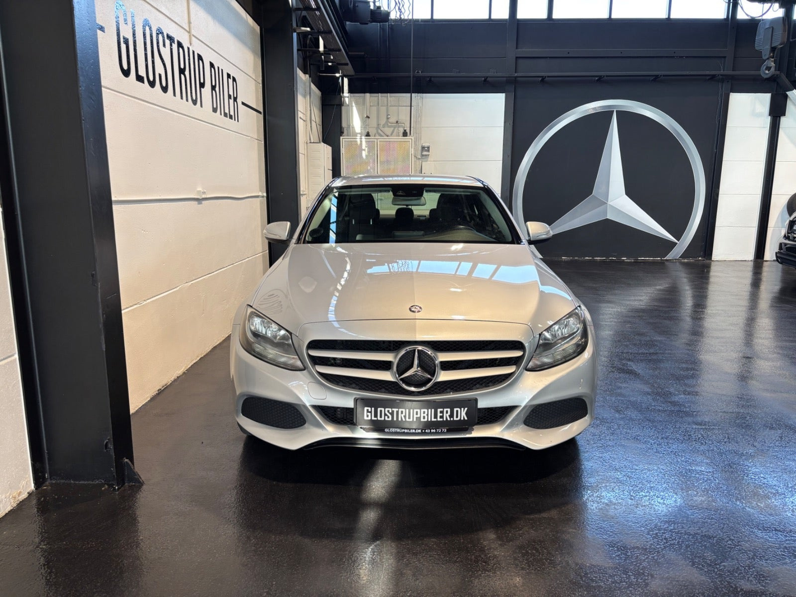 Sølv Mercedes C220 fra 2015