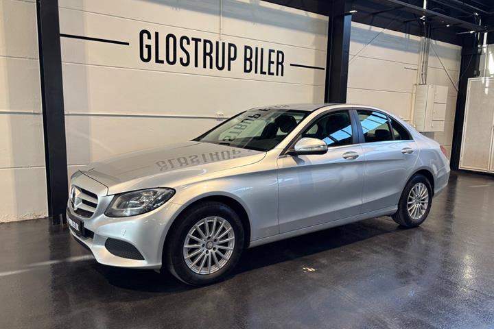 Sølv Mercedes C220 fra 2015