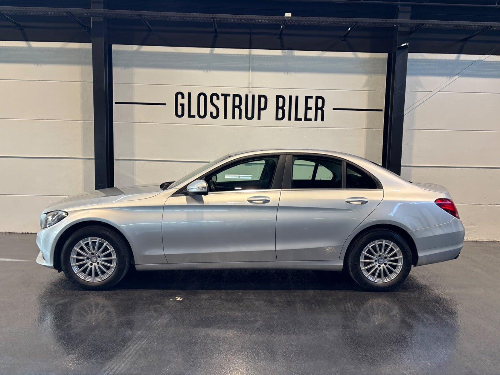 Sølv Mercedes C220 fra 2015