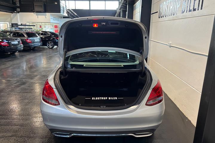 Sølv Mercedes C220 fra 2015