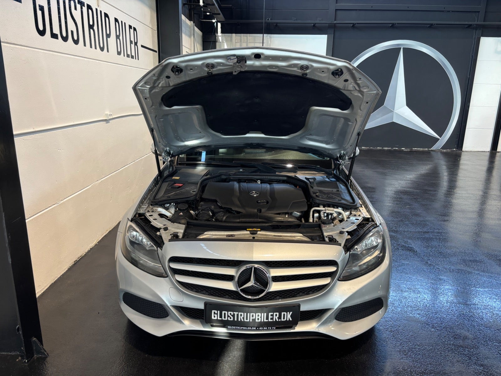 Sølv Mercedes C220 fra 2015
