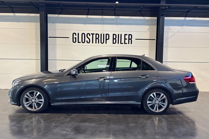 Grå Mercedes E250 fra 2014
