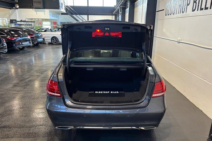 Grå Mercedes E250 fra 2014