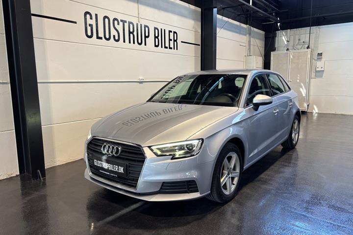Sølv Audi A3 fra 2018