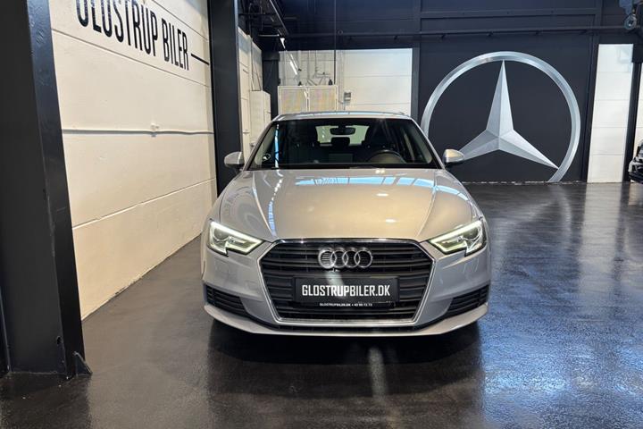 Sølv Audi A3 fra 2018