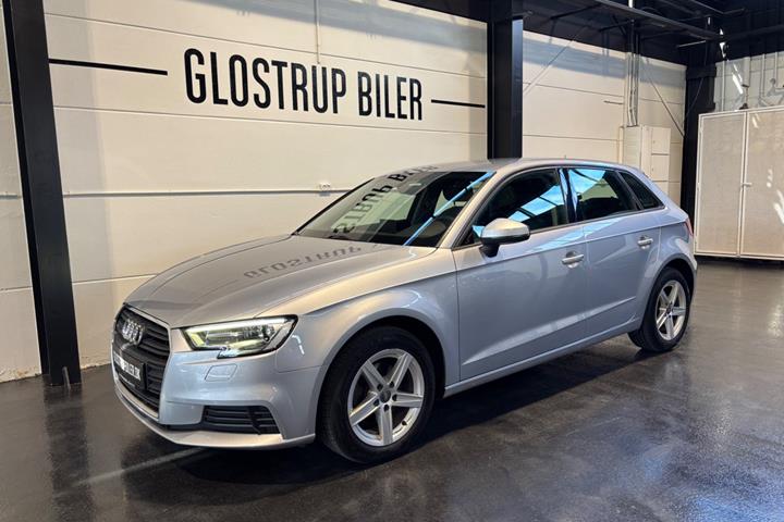 Sølv Audi A3 fra 2018