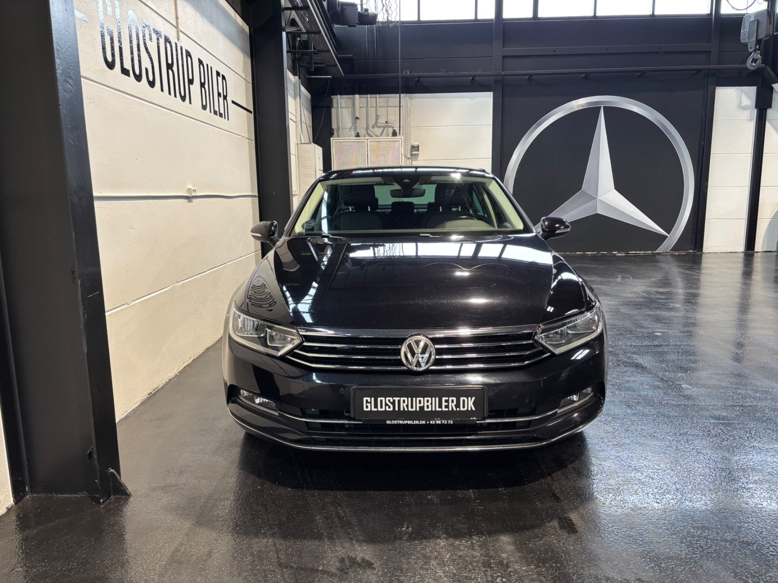 Sort VW Passat fra 2018