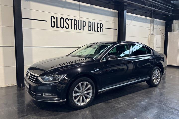 Sort VW Passat fra 2018