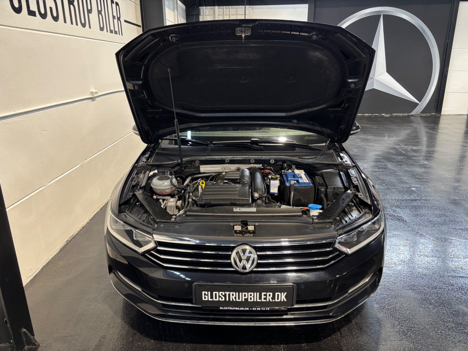 Sort VW Passat fra 2018
