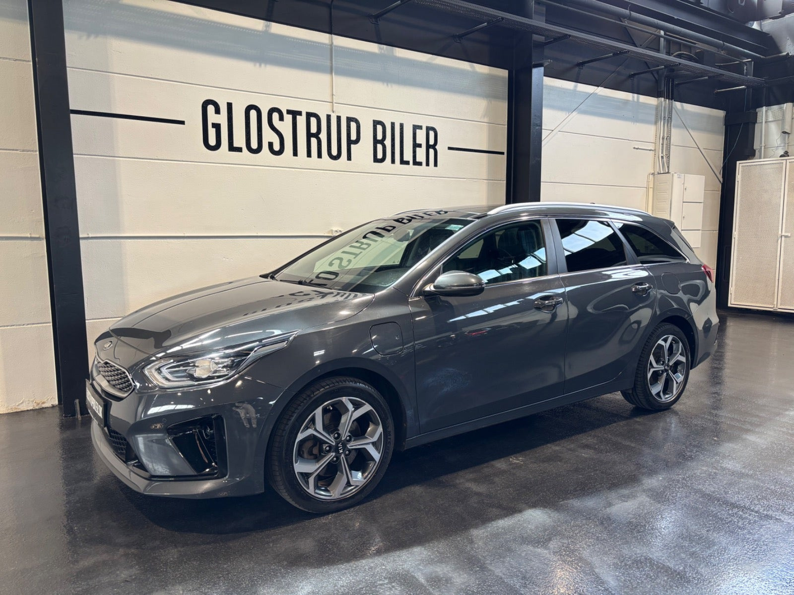 Grå Kia Ceed fra 2020