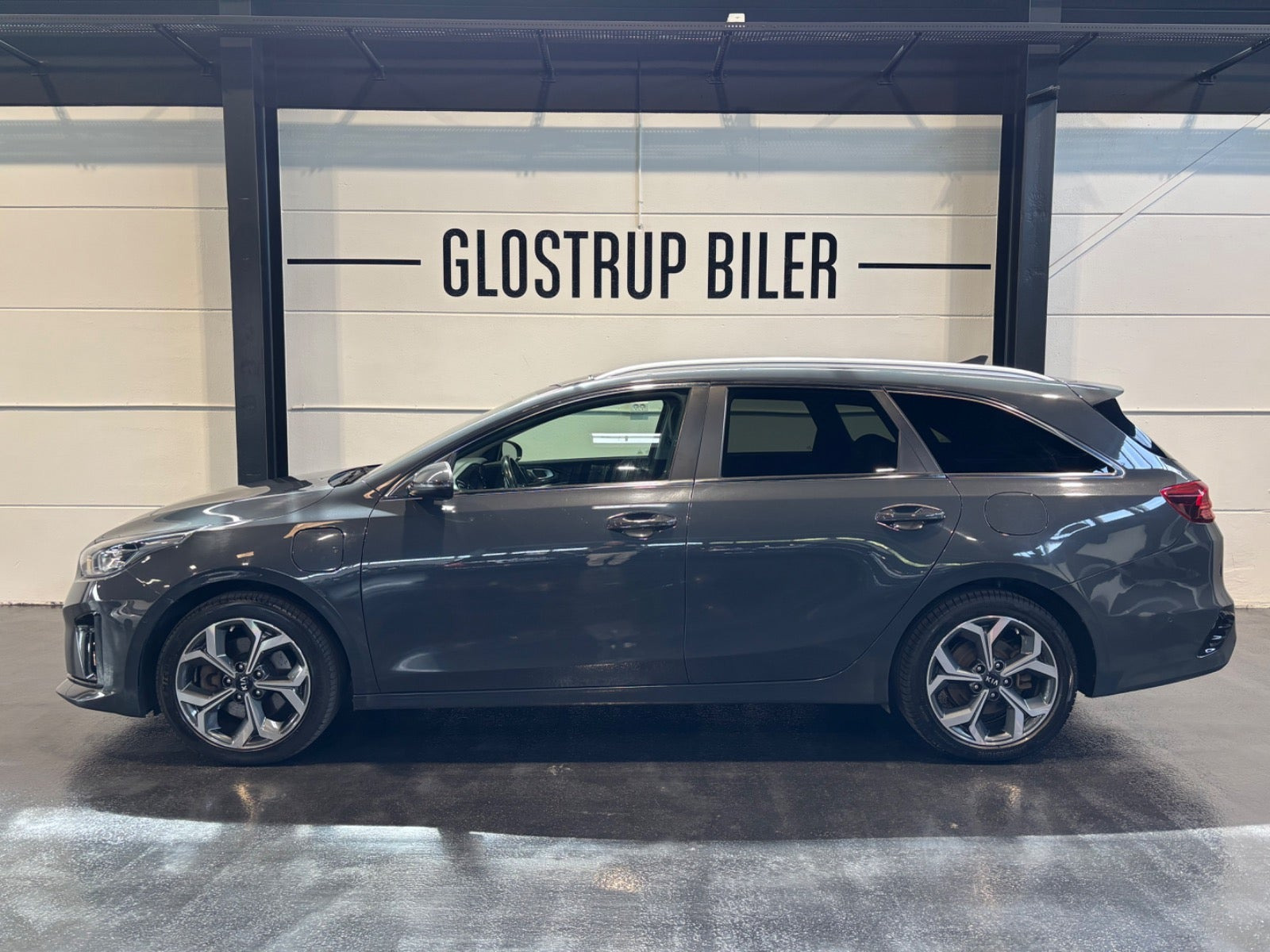Grå Kia Ceed fra 2020