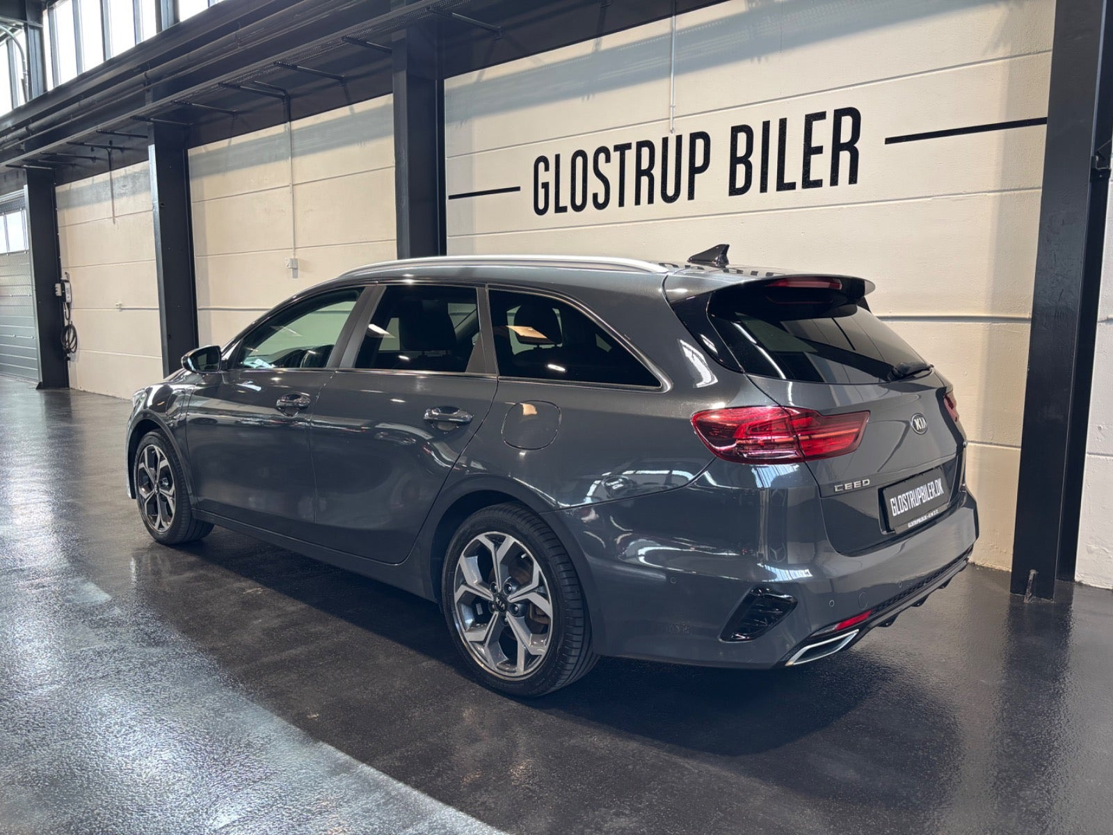 Grå Kia Ceed fra 2020
