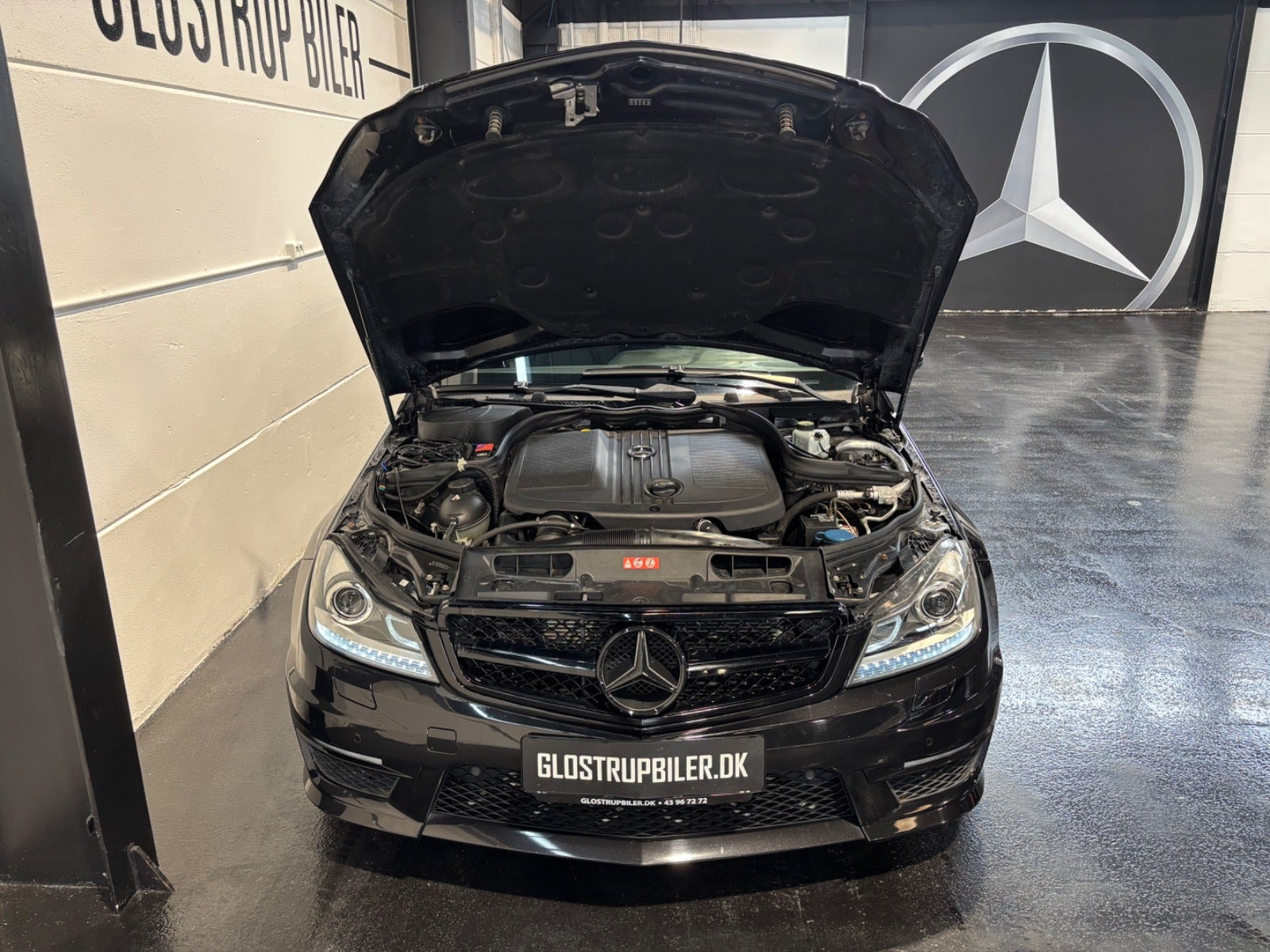 Sort Mercedes C200 fra 2012