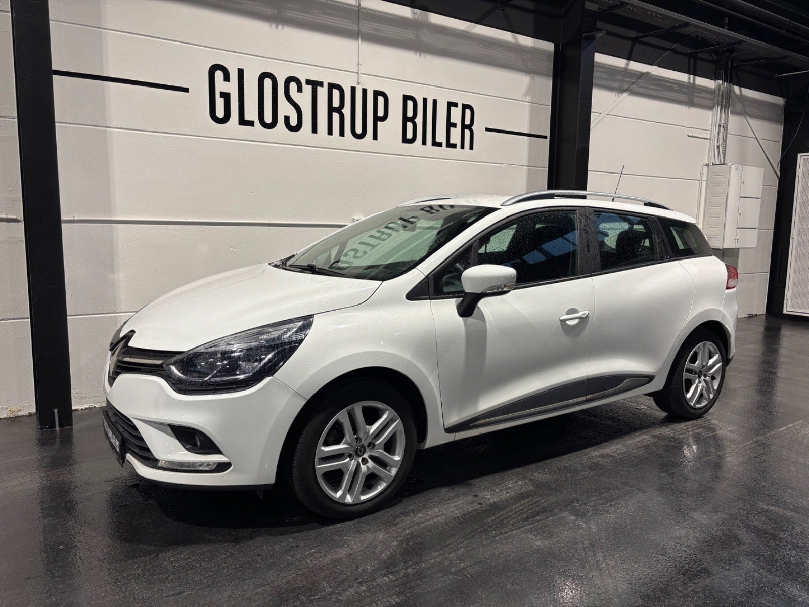 Hvid Renault Clio IV fra 2018