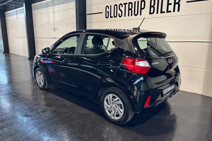 Sort Hyundai i10 fra 2021