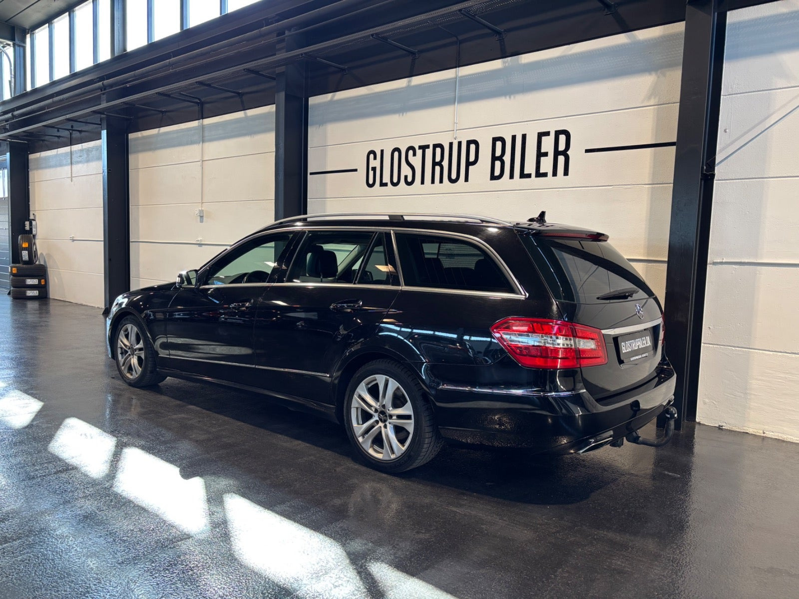 Sort Mercedes E220 fra 2012