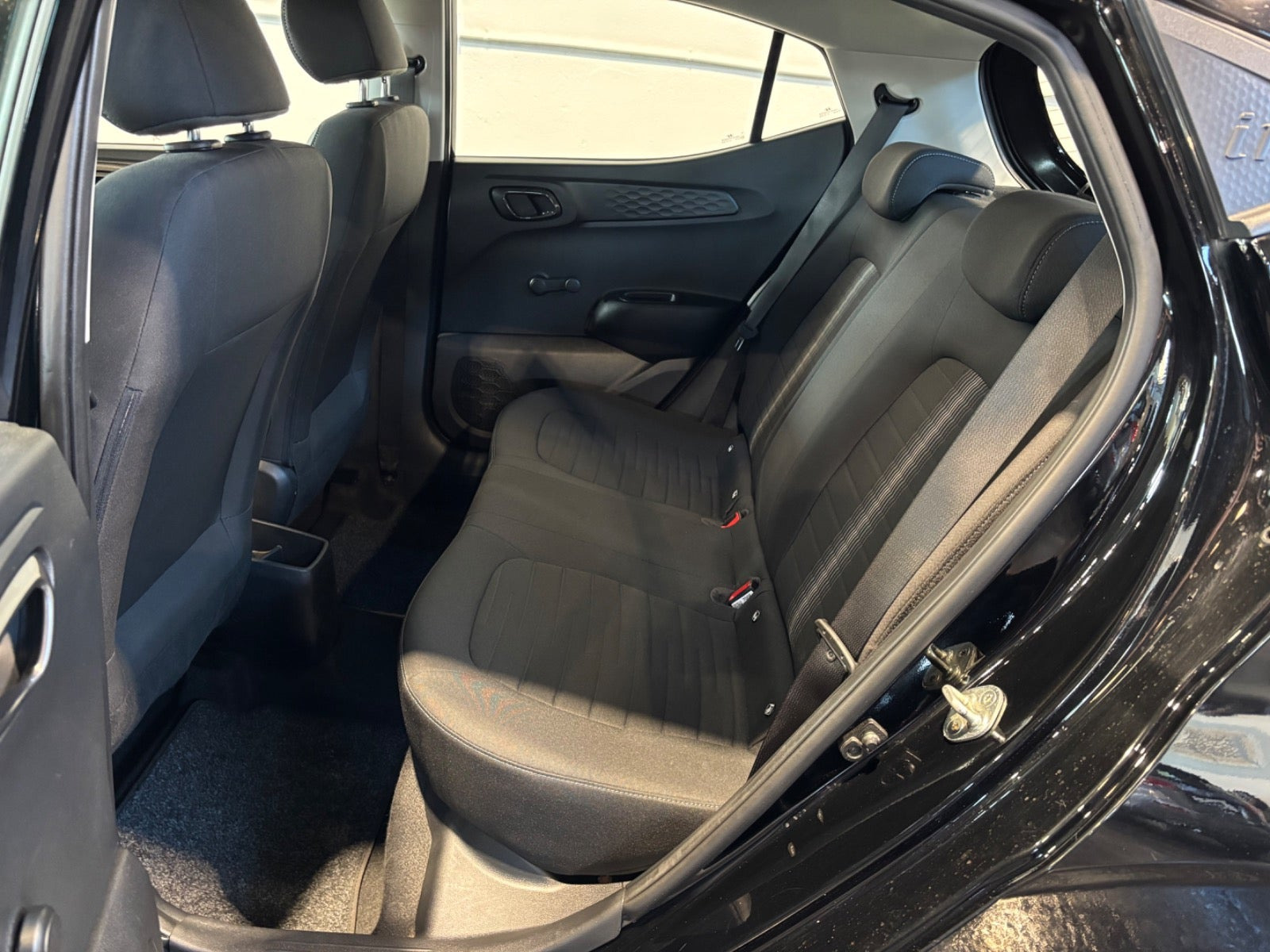 Sort Hyundai i10 fra 2020