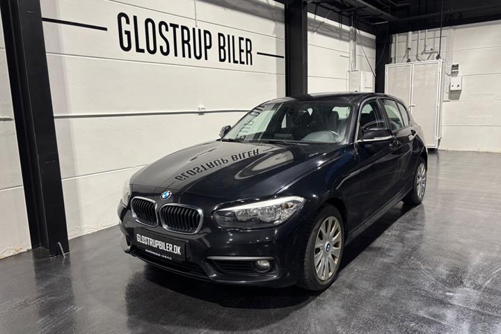 Sort BMW 120i fra 2016