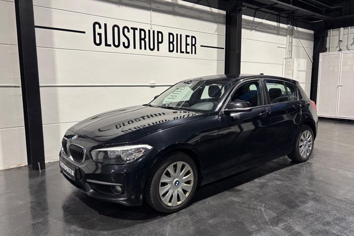 Sort BMW 120i fra 2016