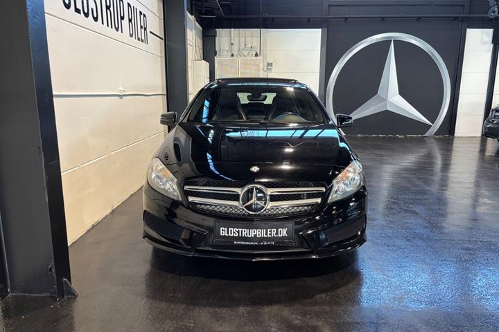 Sort Mercedes A200 fra 2014